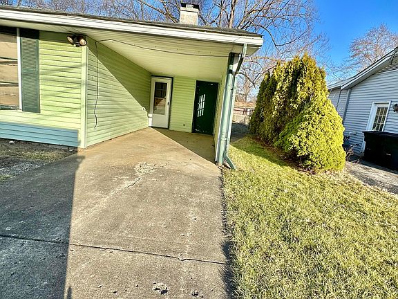 5th image of 2515 Bainbridge Ave