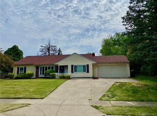 1958 Marinette Dr, Springfield, OH 45503