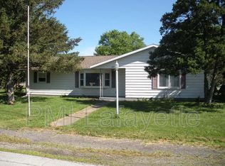 107 E 7th St, Otterbein, IN 47970