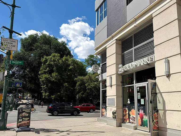 250 Manhattan Ave #1A — Photo 22