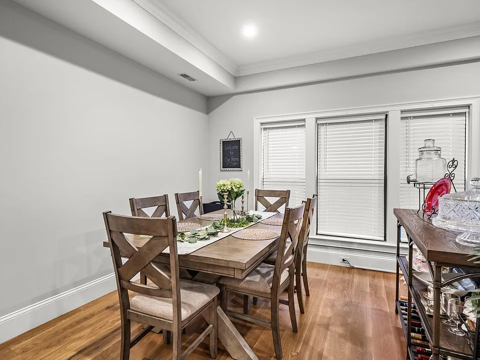 9 Ward St #202