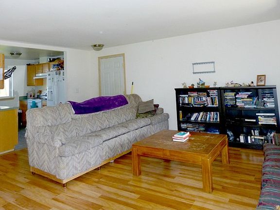 3rd image of 2732 Saint Helens Pl