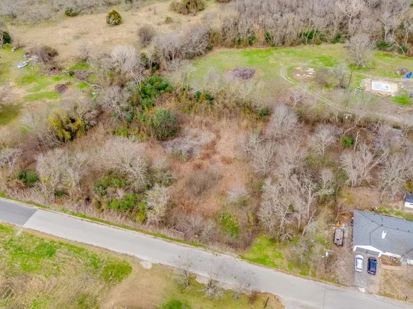 208 W 9th St, Kemp, TX 75143