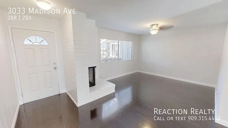 For Lease | Fullerton Condominium 2 Bedroom, 1.5 Bathroom — Photo 4