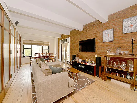 Sold by Cooper & Cooper Real Estate | media 16