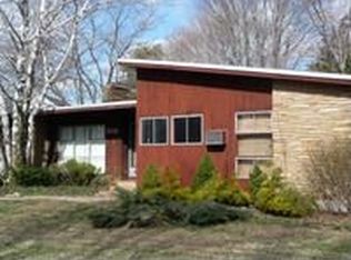 797 N Farms Rd, Wallingford, CT 06492