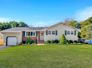 101 Cramer Ave, Green Brook, NJ 08812