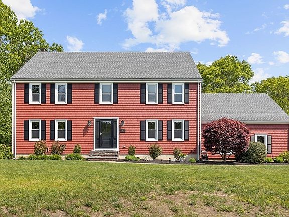 3rd image of 36 Sherwood Ln