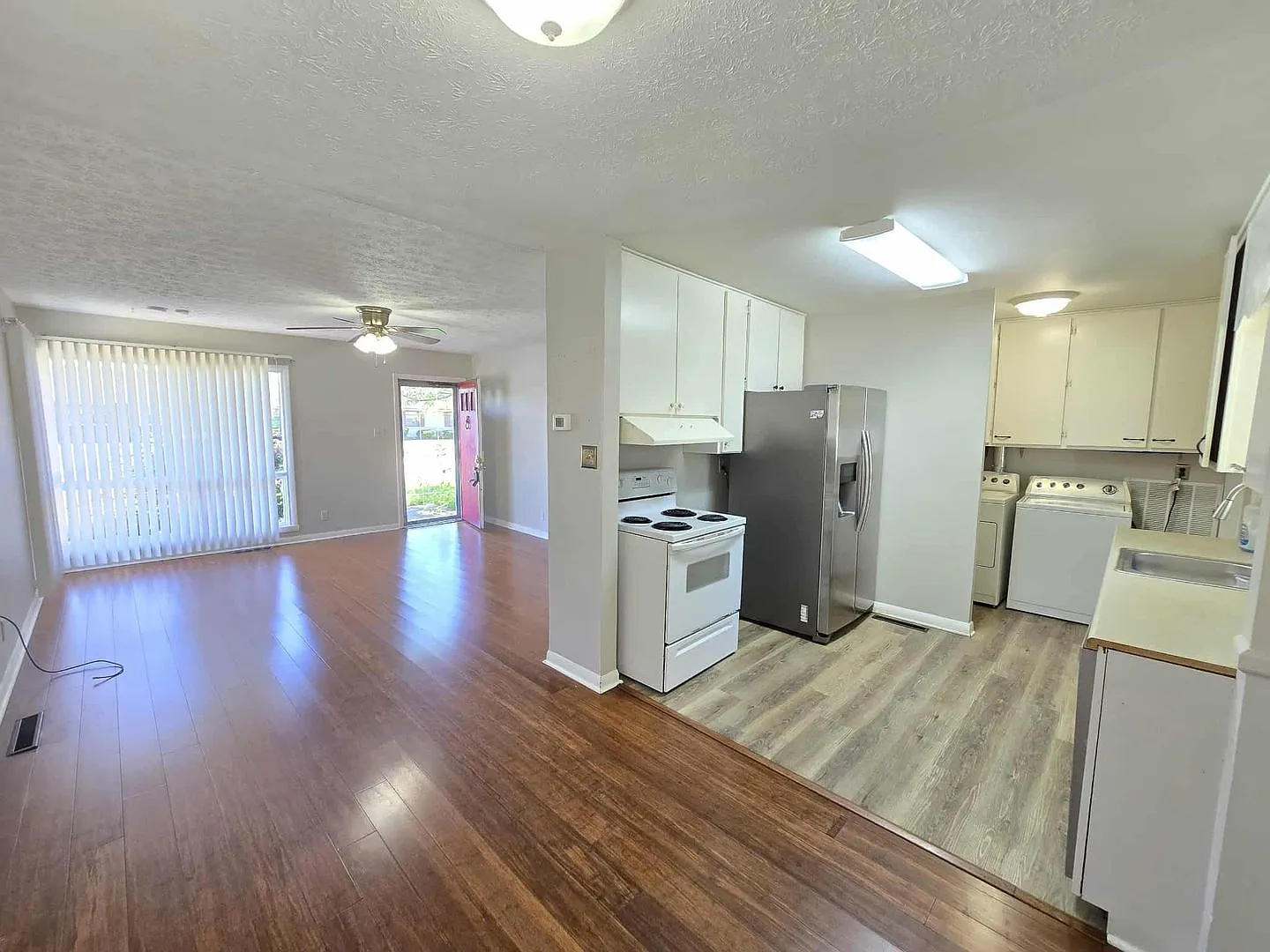 Updated 3 bedroom home located off Bardstown Rd! — Photo 3