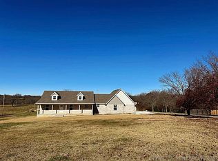 16068 W Jones Rd, Tahlequah, OK 74464