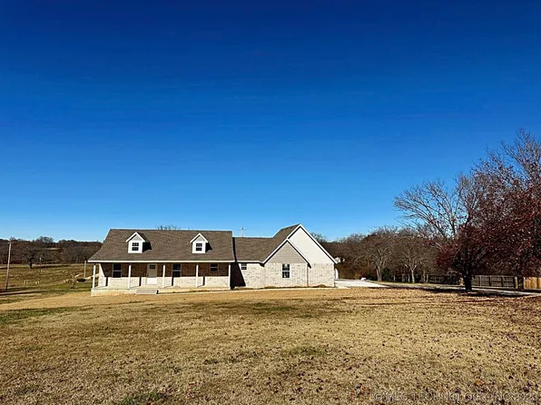 16068 W Jones Rd, Tahlequah, OK 74464
