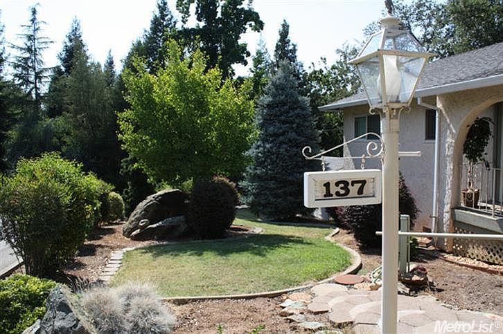2nd image of 137 Oak Tree Dr