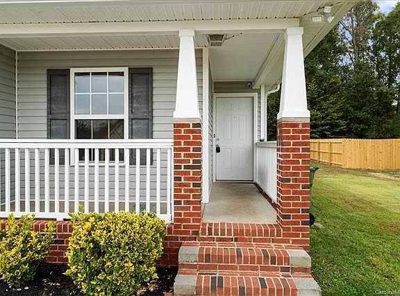 3rd image of 175 Brookshire Dr #111