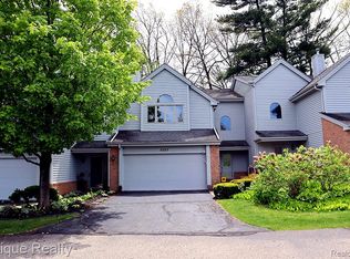 6607 Ridgeview Dr, Clarkston, MI 48346