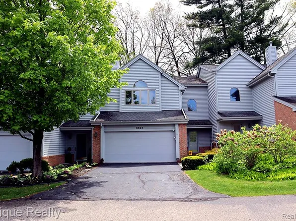 6607 Ridgeview Dr, Clarkston, MI 48346