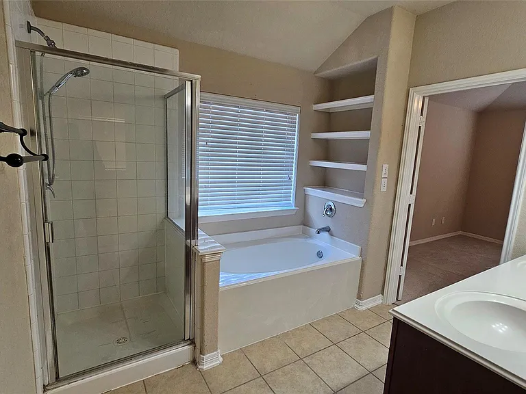 1219 Pecos Pass Dr — Photo 12