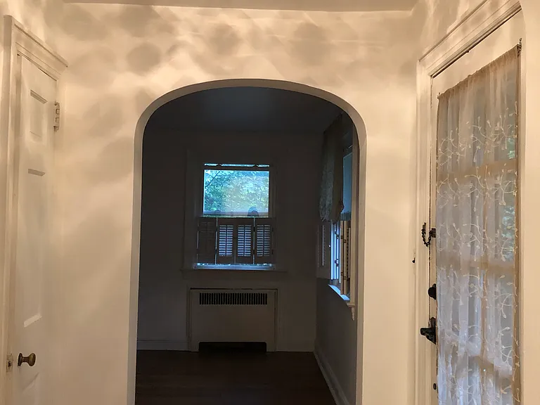 474 Grove St — Photo 9