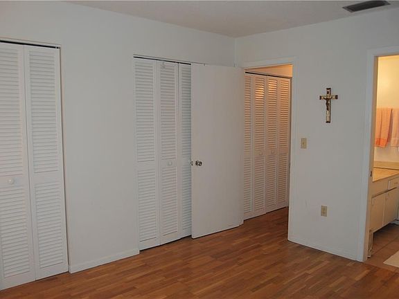 5th image of 2782 Golf Course Dr #108