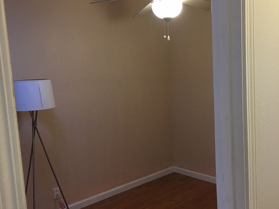 1st image of 3202 Coral Dr