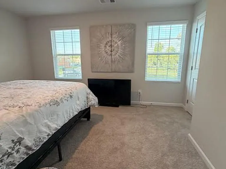 1030 Keyes Pl — Photo 8