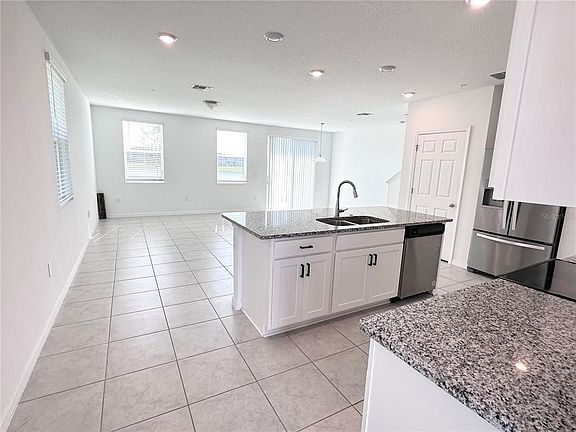 3rd image of 2549 Red Spruce Way