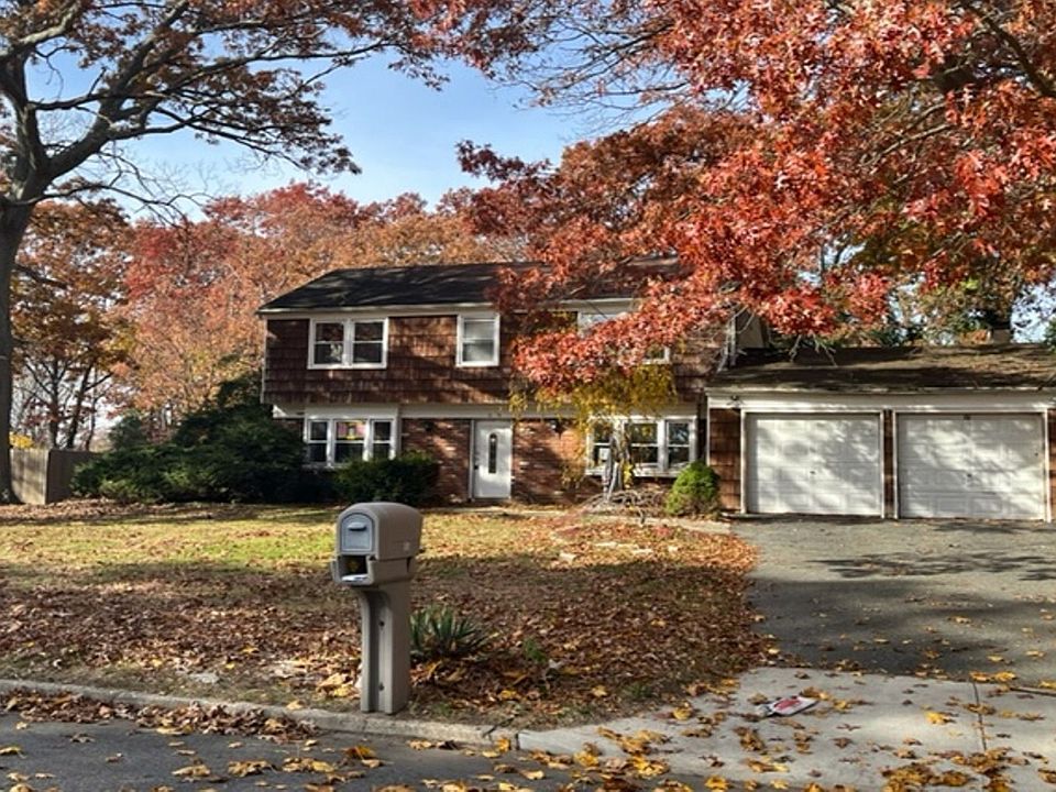 1st image of 11 Whitmore Ln