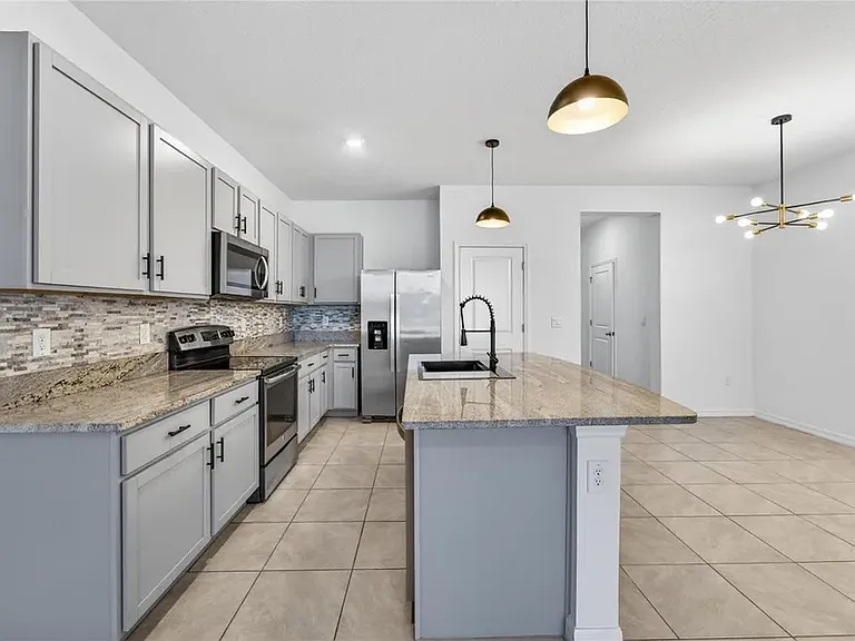136 Mangrove Shade Cir — Photo 8