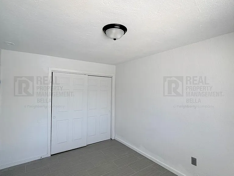 West Limited Ave- Taylor — Photo 13