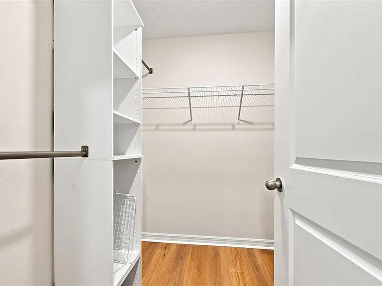 9454 Channing Hill Dr — Photo 24