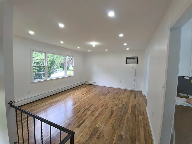 534 High St — Photo 2
