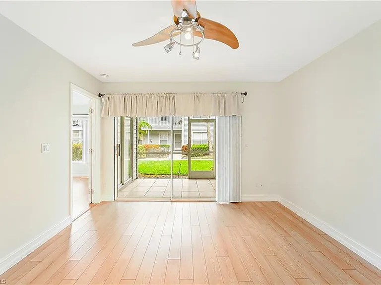 1933 Courtyard Way #D-103 — Photo 4