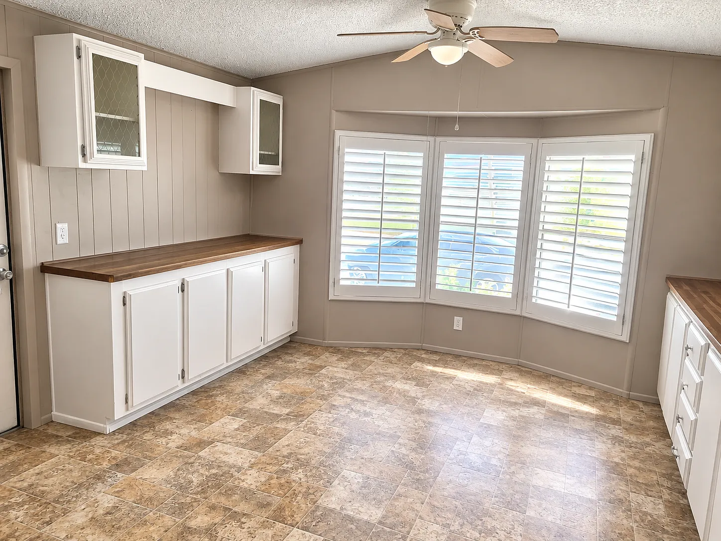 2 bed, 952 sqft, $1,000 — Photo 3