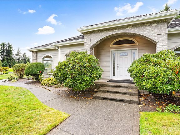 3rd image of 6741 Troon Lane SE