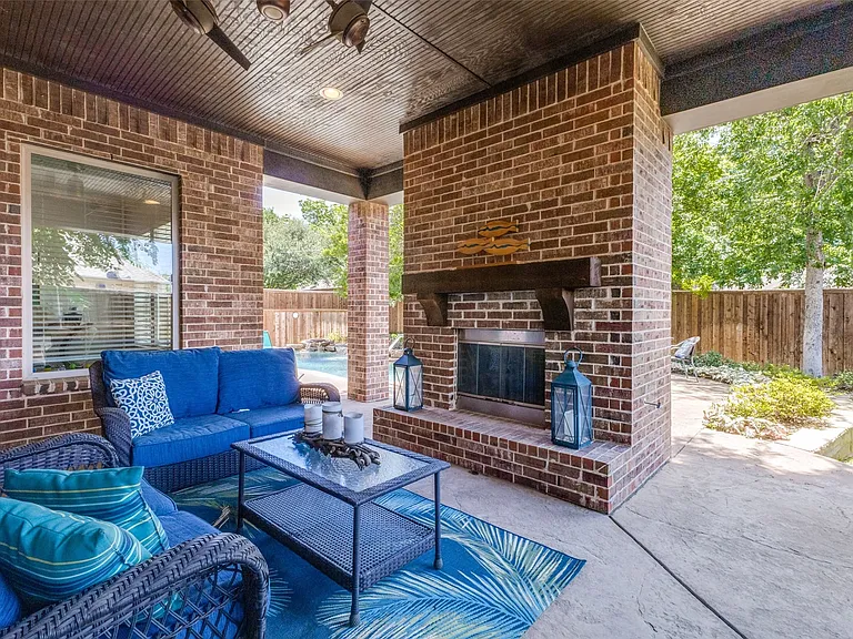 4008 N Cresthaven Rd — Photo 33