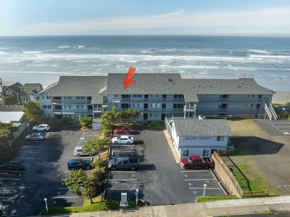 701 NW Coast St APT 305, Newport, OR 97365
