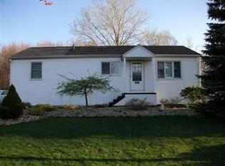 14051 Radcliffe, Hamden, OH 44024