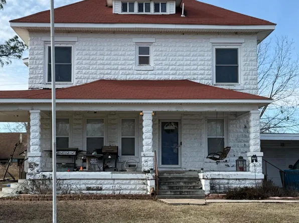 205 S Ross Ave, Afton, OK 74331