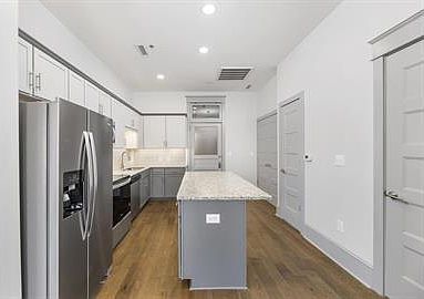 4th image of 244 E Main St #11000615