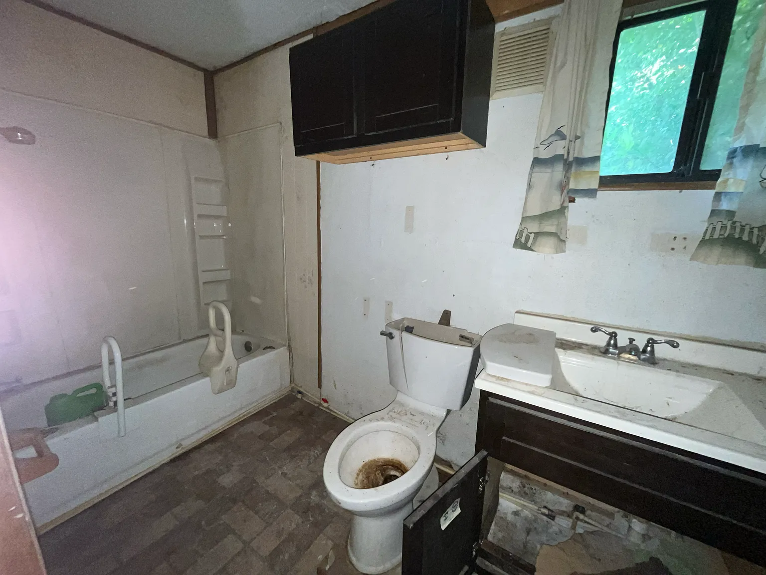 3 bed, 988 sqft, $795 — Photo 3