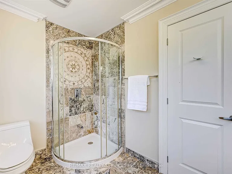 1570 Tipperary Ct — Photo 28