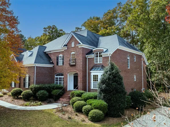 16927 Turtle Point Rd, Charlotte, NC 28278