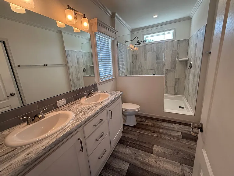 112 Paradise Dr — Photo 8