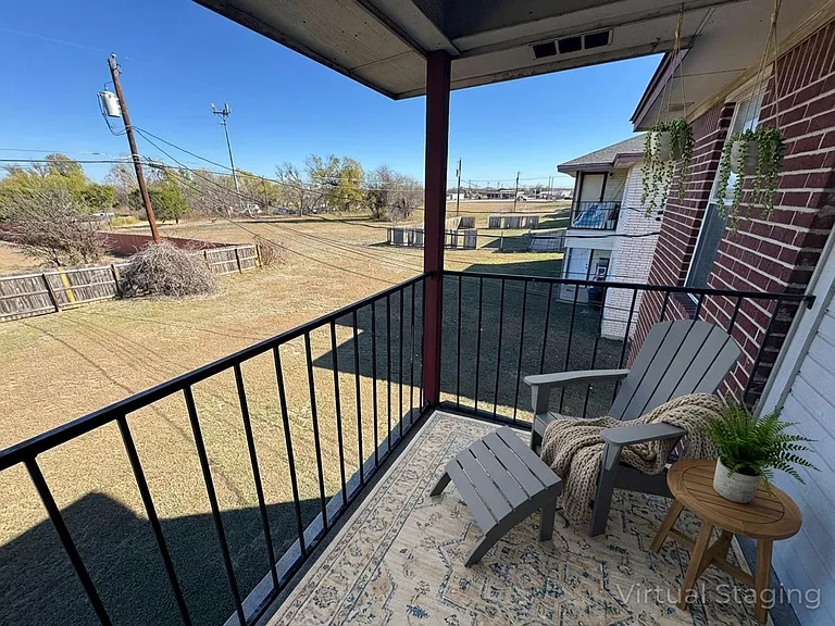 1101 Circle M — Photo 17