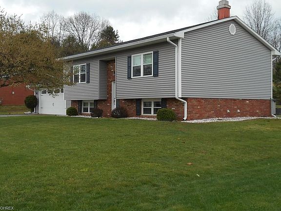 2nd image of 107 Holiday Dr