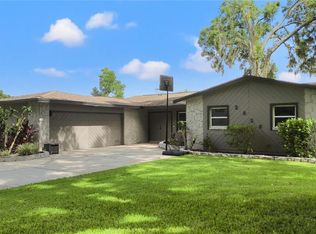 2838 Springdell Cir, Valrico, FL 33596