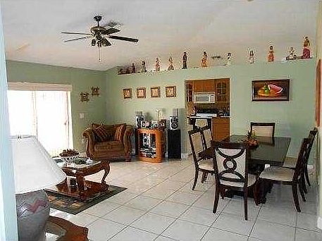 1st image of 569 NW 135th Ter