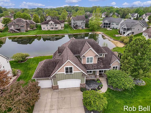 4th image of 3128 Twin Lakes Dr