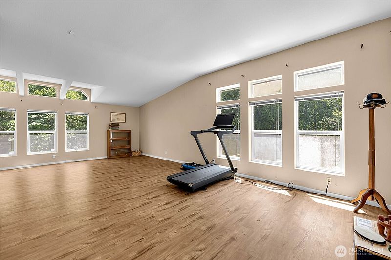 5th image of 161 Rogers Road