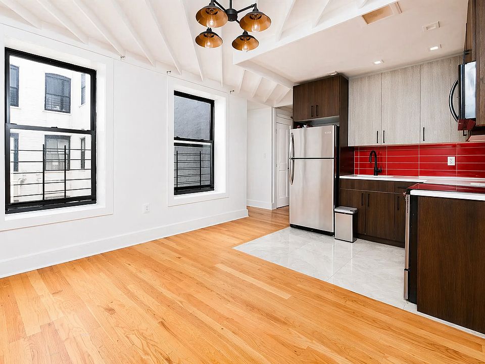 1st image of 930 De Kalb Ave #307