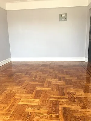 Rented by Lang Realty LLC | media 9